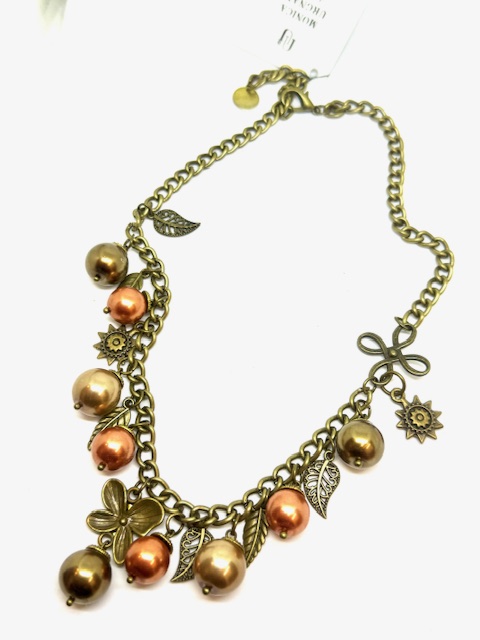 Collana retrò con particolari in ottone - immagine 3