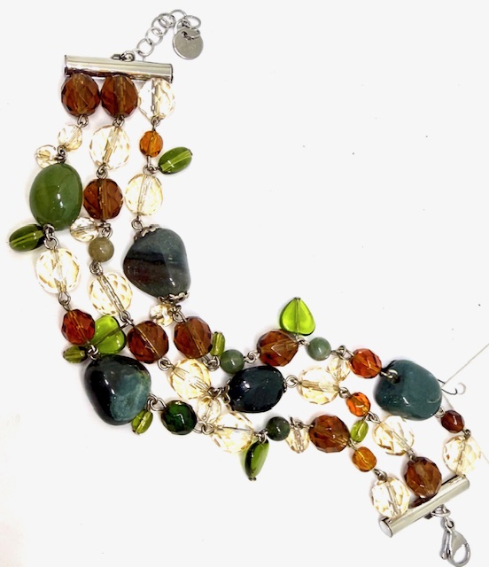 Bracciale retrò con particolari  pendenti - immagine 2