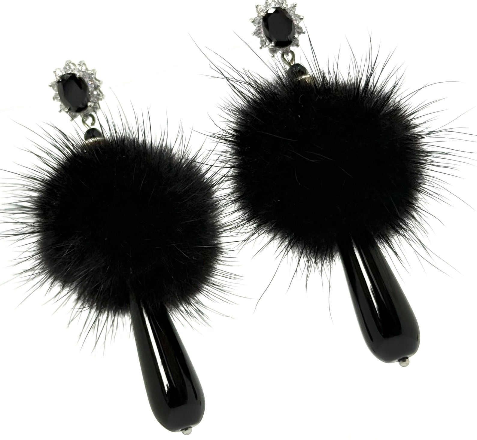 Orecchino pendente con Visone eco-friendly e pietre dure. - immagine 3